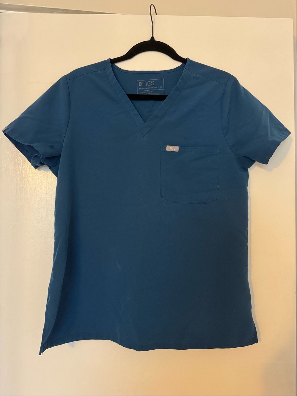 FIGS One Pocket Scrub Top  - Caribbean Blue